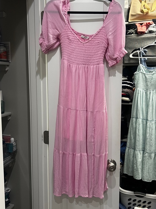 Abercrombie & Fitch Dresses & Skirts - Abercrombie Pink Smocked Maxi Dress